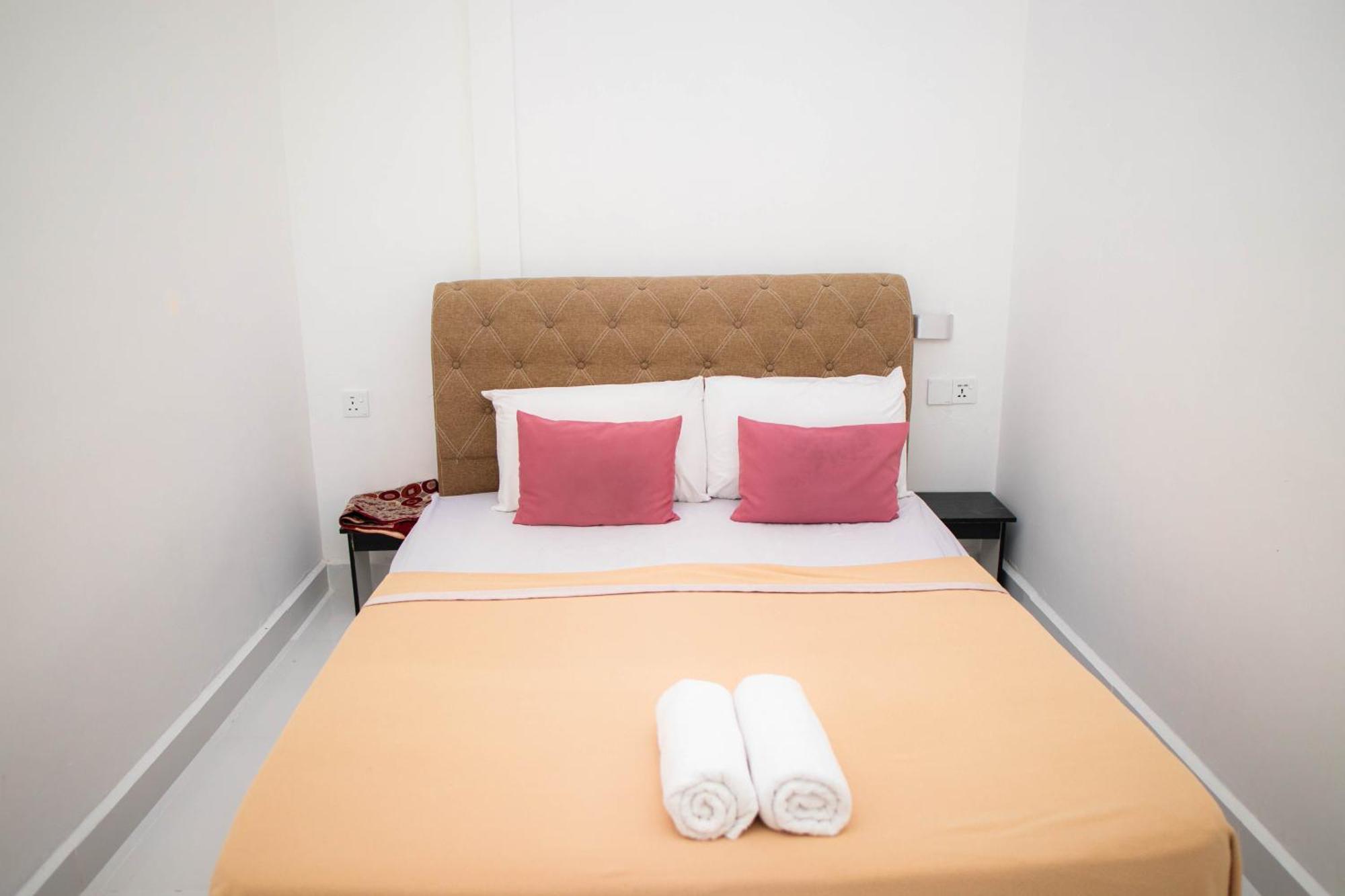Sura Inn Dungun Extérieur photo
