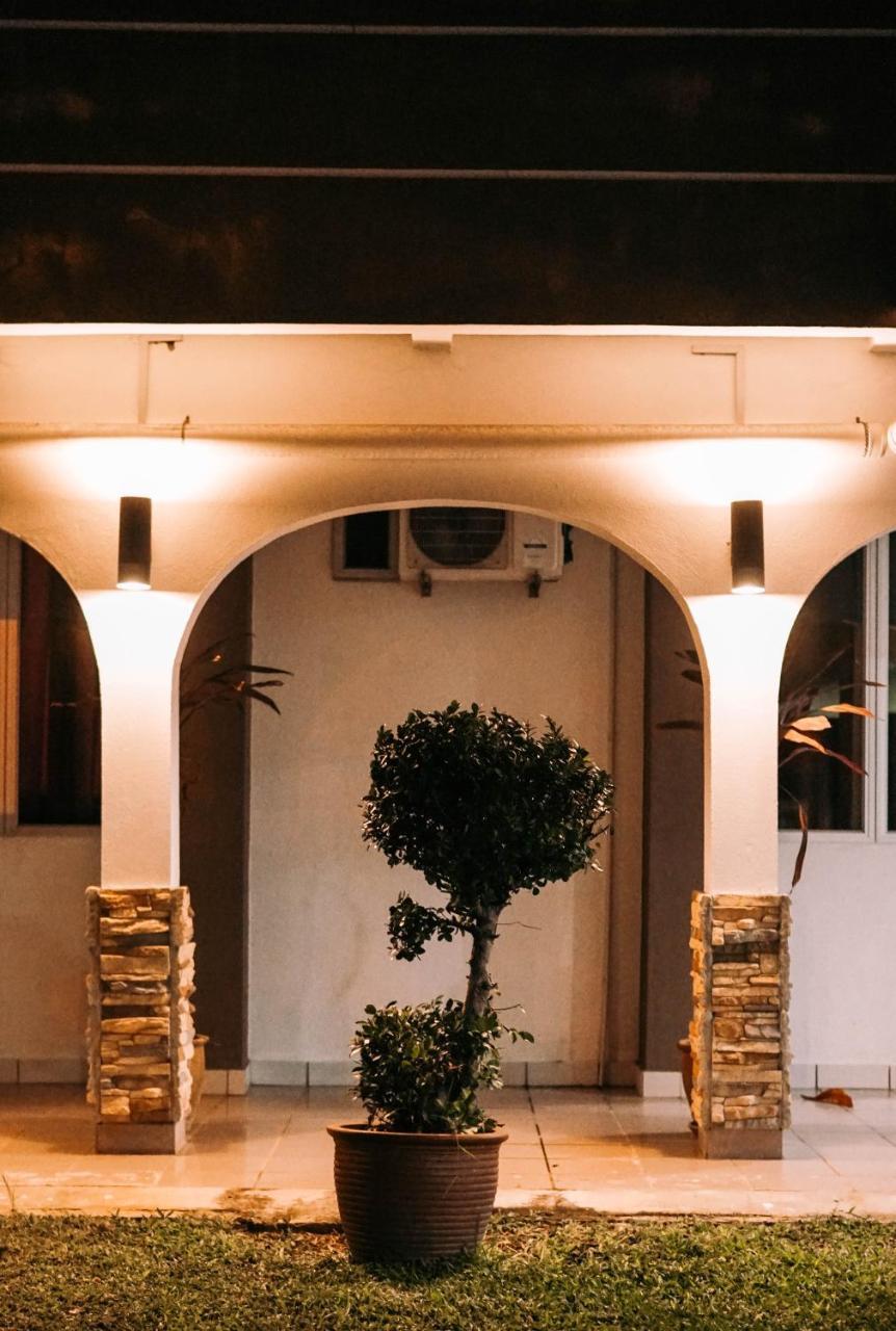Sura Inn Dungun Extérieur photo