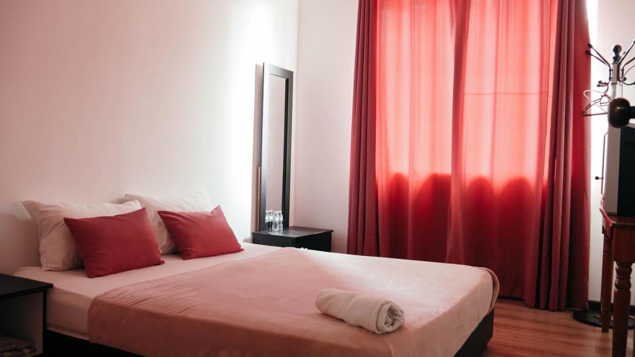 Sura Inn Dungun Extérieur photo